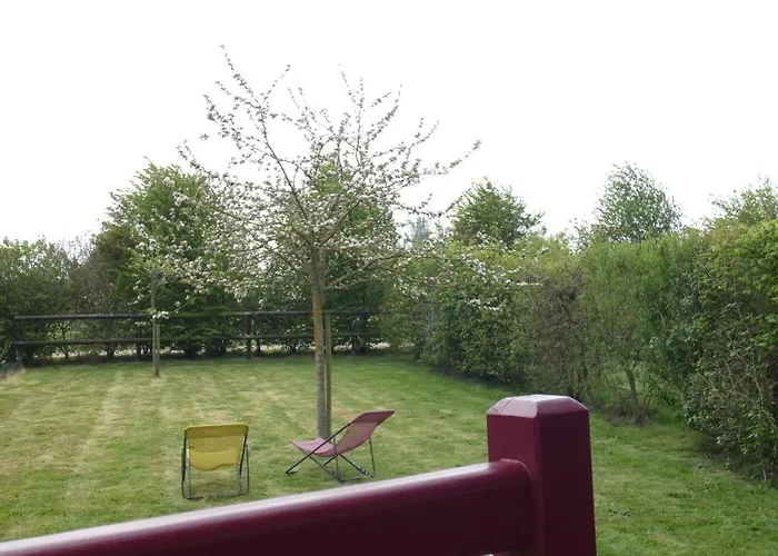 La Roulotte Des Matis Guest house Cheux